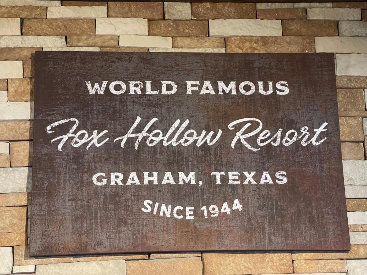Fox Hollow Resort Graham Екстериор снимка